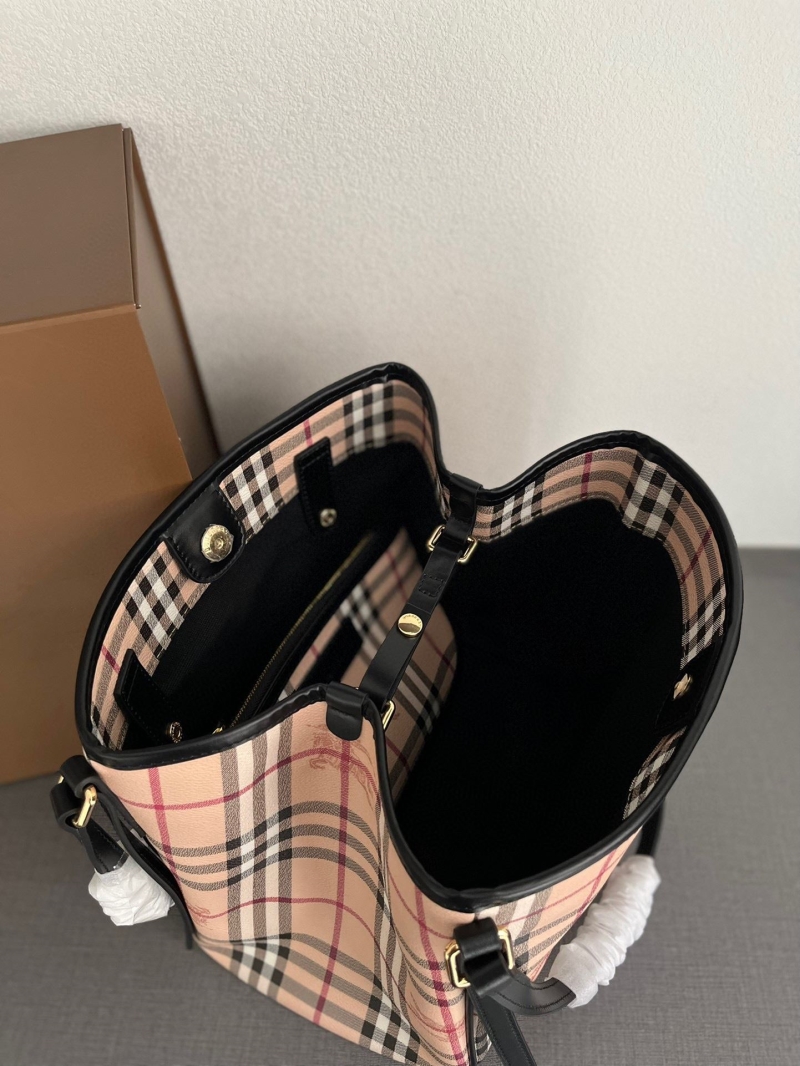 Bv*b*rry shopping bags